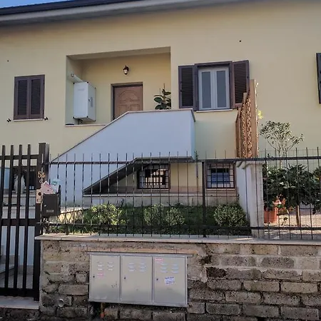 Happy House Rom